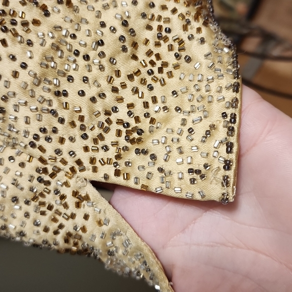 Fitted vintage gold satin beaded top - Picture 4 of 5